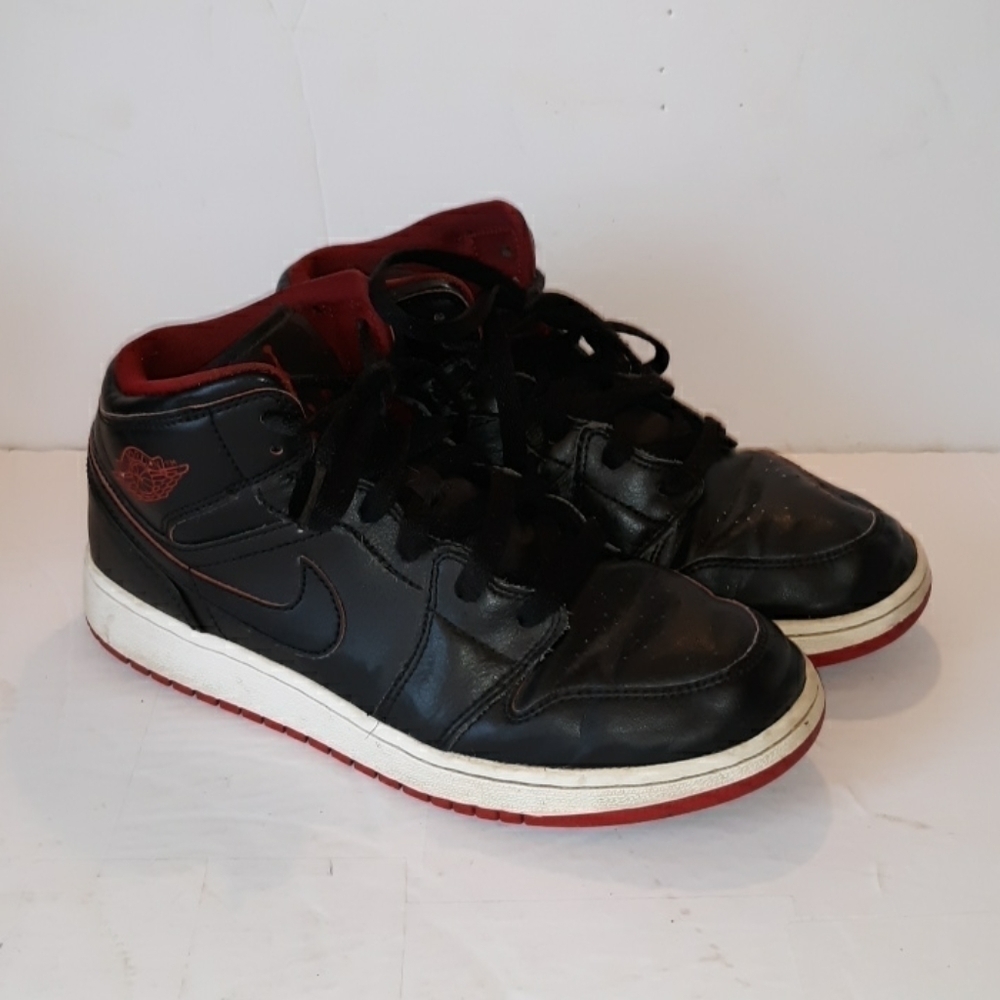 Nike Air Jordan 1 Mid BG Black Gym Red 5.5Y